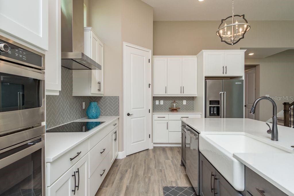 For Sale: $725,000 (4 beds, 4 baths, 3083 Square Feet)