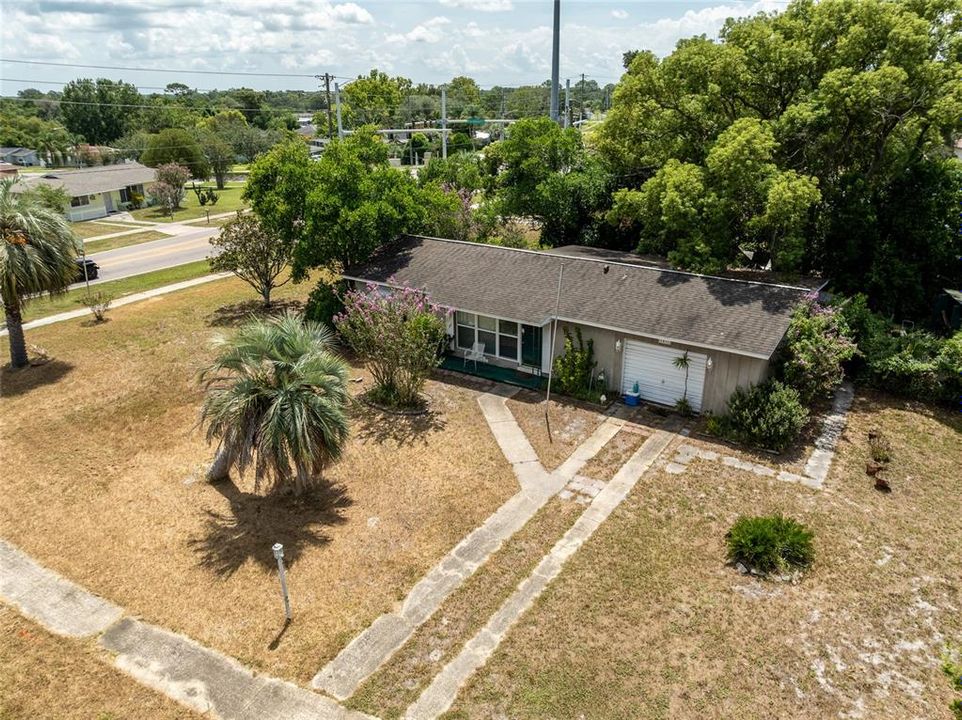 最近售出: $174,500 (2 贝兹, 1 浴室, 1024 平方英尺)