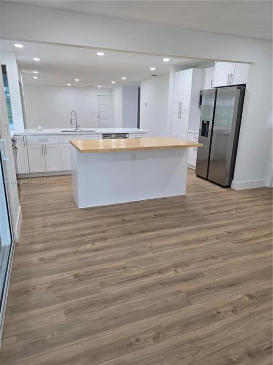 待售: $488,000 (3 贝兹, 3 浴室, 2320 平方英尺)