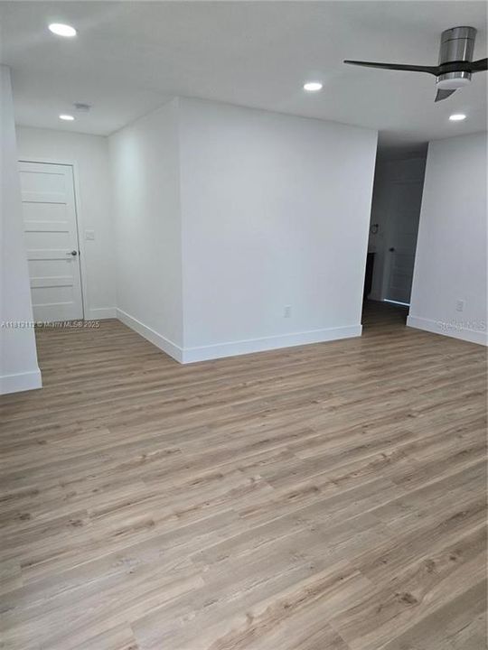 待售: $488,000 (3 贝兹, 3 浴室, 2320 平方英尺)