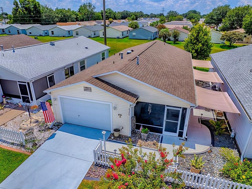 Active With Contract: $279,000 (2 beds, 2 baths, 1168 Square Feet)