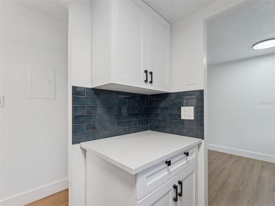 Под контрактом: $83,000 (1 спален, 1 ванн, 576 Квадратных фут)