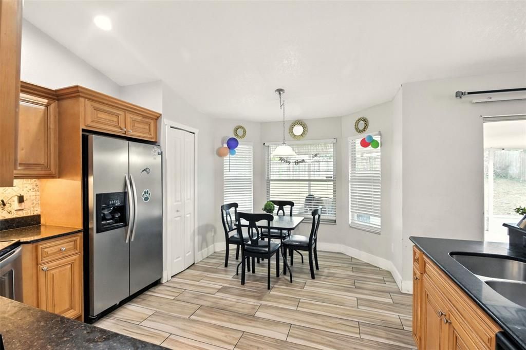 待售: $369,900 (3 贝兹, 2 浴室, 1699 平方英尺)