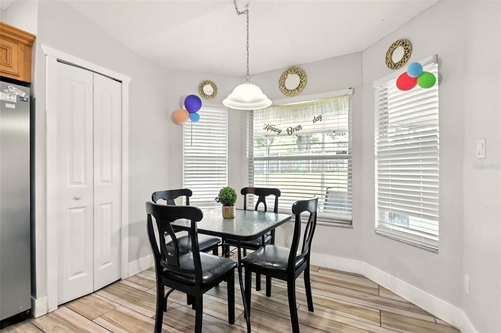 待售: $369,900 (3 贝兹, 2 浴室, 1699 平方英尺)