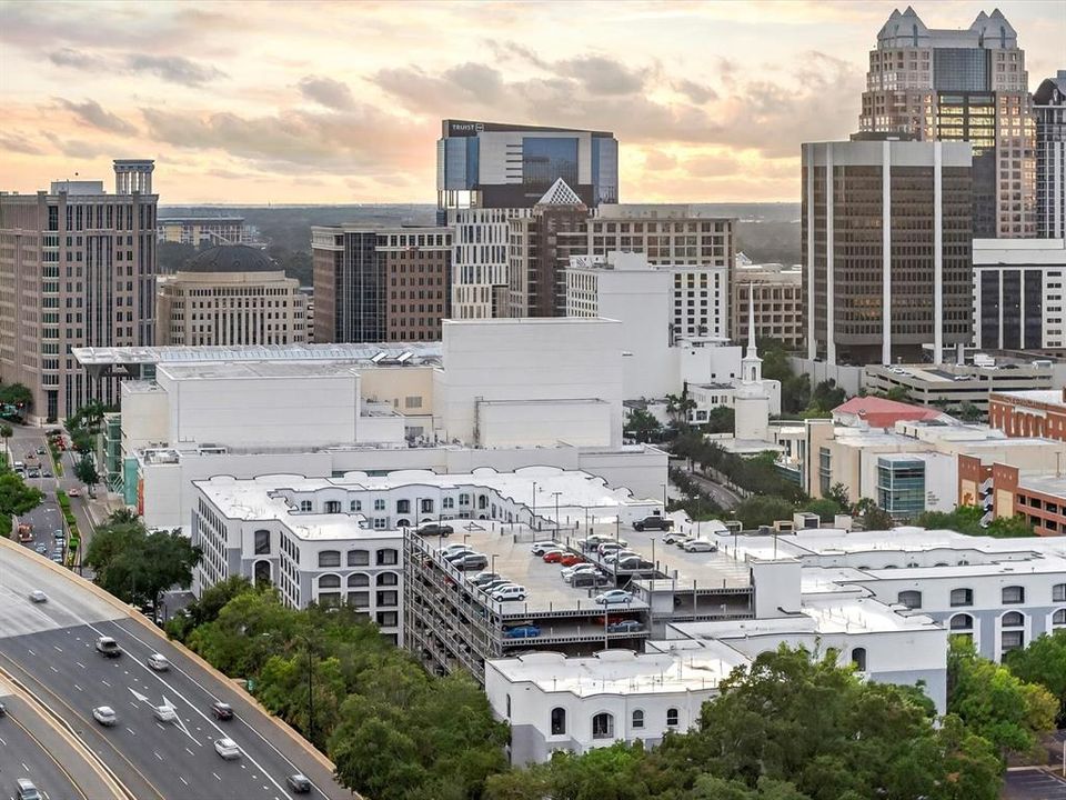 For Sale: $175,000 (1 beds, 1 baths, 667 Square Feet)