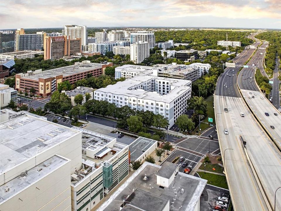 For Sale: $175,000 (1 beds, 1 baths, 667 Square Feet)