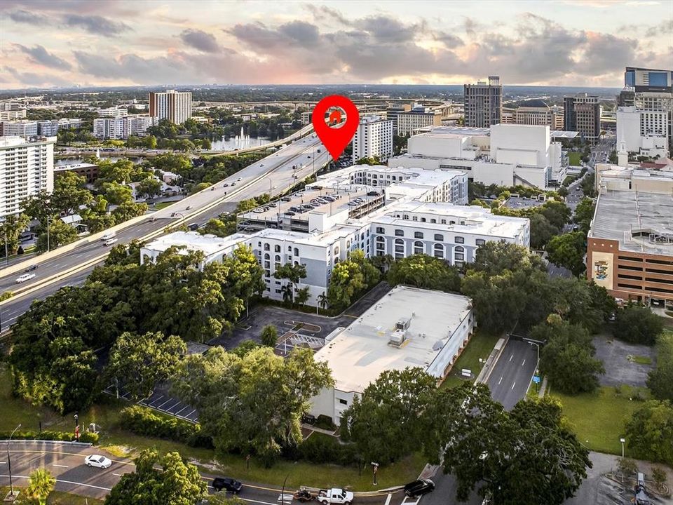 For Sale: $175,000 (1 beds, 1 baths, 667 Square Feet)