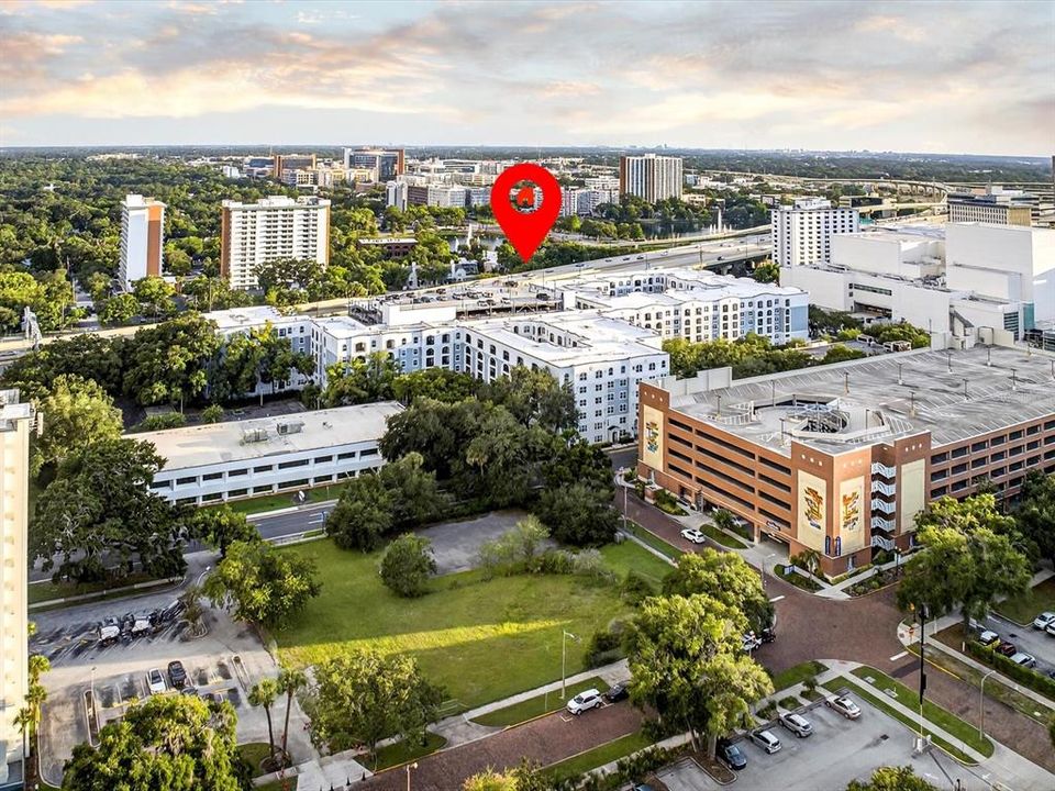 For Sale: $175,000 (1 beds, 1 baths, 667 Square Feet)