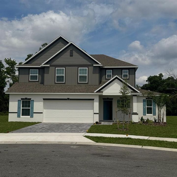 最近售出: $605,180 (6 贝兹, 5 浴室, 3230 平方英尺)