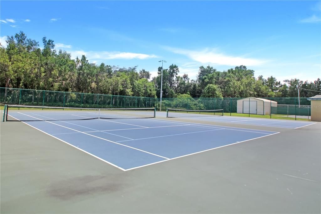 На продажу: $280,000 (2 спален, 2 ванн, 1205 Квадратных фут)