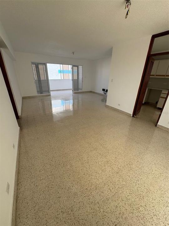 出租: $2,950 (3 贝兹, 2 浴室, 1641 平方英尺)