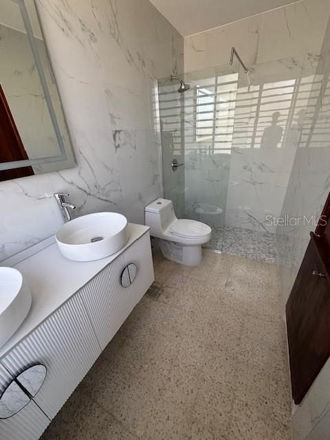 出租: $2,950 (3 贝兹, 2 浴室, 1641 平方英尺)