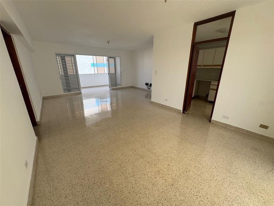 出租: $2,950 (3 贝兹, 2 浴室, 1641 平方英尺)