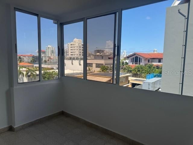 出租: $2,950 (3 贝兹, 2 浴室, 1641 平方英尺)