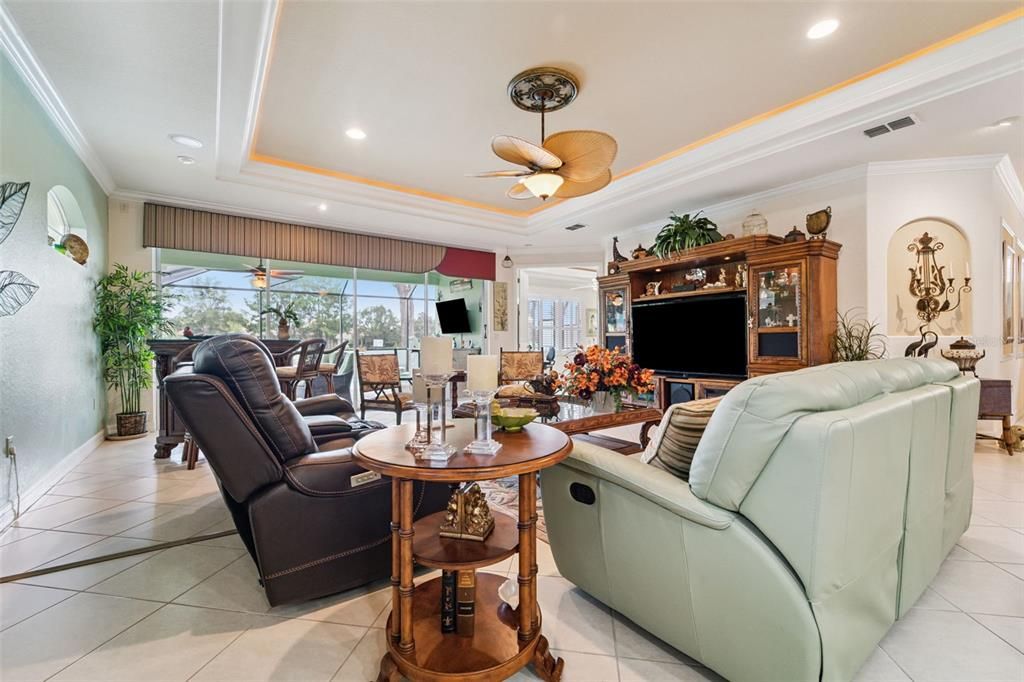 Activo con contrato: $474,900 (3 camas, 2 baños, 2307 Pies cuadrados)