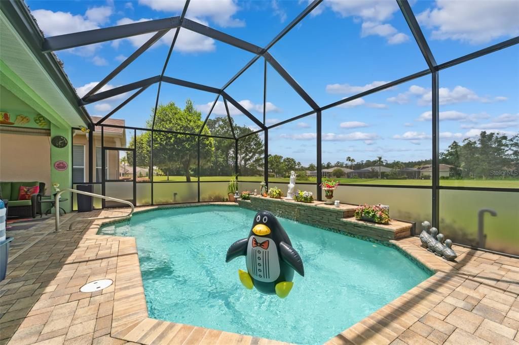 Activo con contrato: $474,900 (3 camas, 2 baños, 2307 Pies cuadrados)