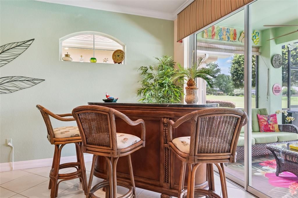 Activo con contrato: $474,900 (3 camas, 2 baños, 2307 Pies cuadrados)