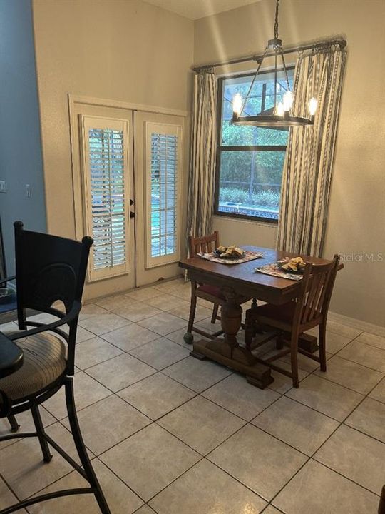 For Sale: $830,000 (4 beds, 2 baths, 2954 Square Feet)