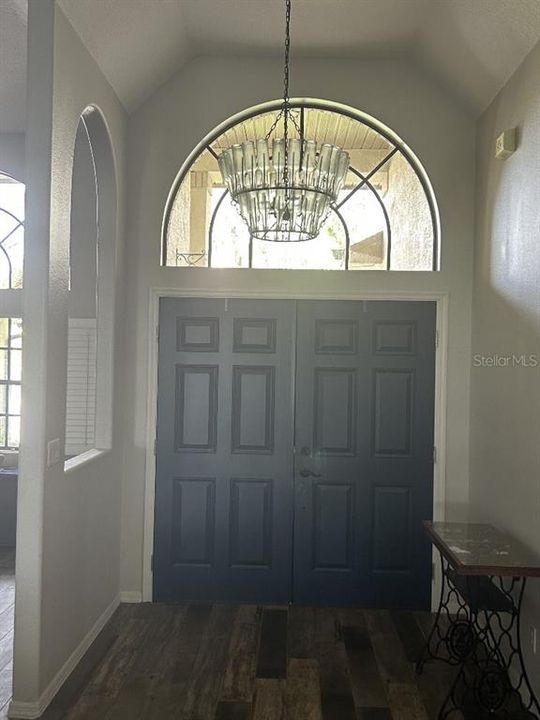 For Sale: $830,000 (4 beds, 2 baths, 2954 Square Feet)