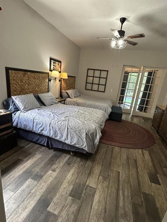 For Sale: $830,000 (4 beds, 2 baths, 2954 Square Feet)