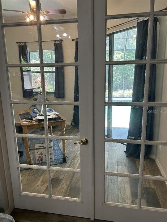 For Sale: $830,000 (4 beds, 2 baths, 2954 Square Feet)