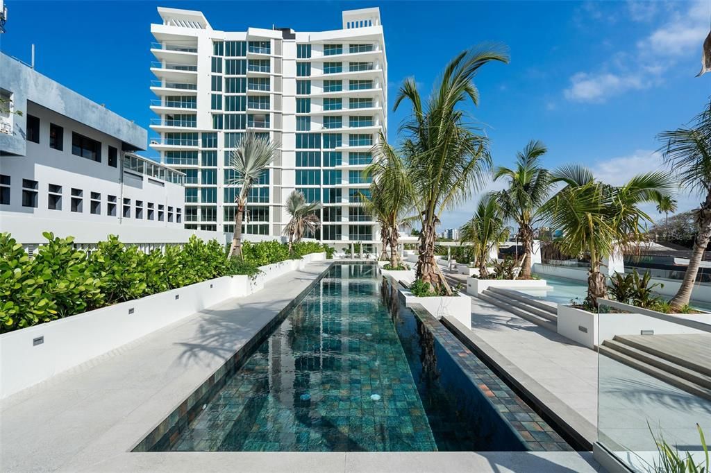 For Sale: $2,495,000 (3 beds, 3 baths, 2740 Square Feet)