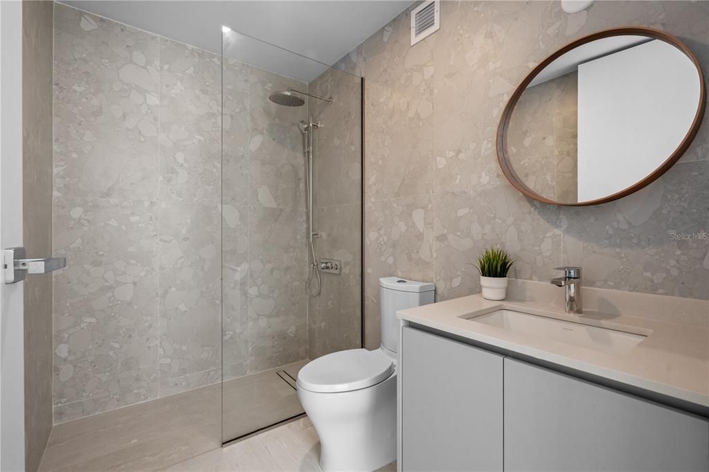 For Sale: $2,495,000 (3 beds, 3 baths, 2740 Square Feet)