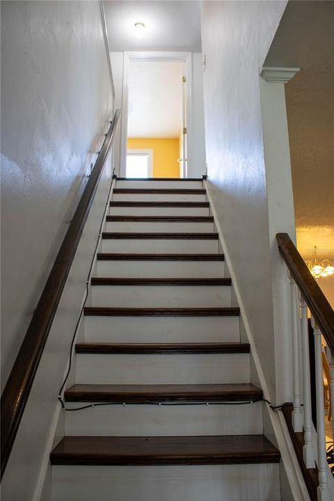 En Venta: $199,900 (4 camas, 2 baños, 1730 Pies cuadrados)