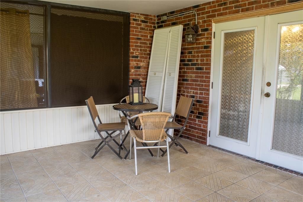 En Venta: $199,900 (4 camas, 2 baños, 1730 Pies cuadrados)