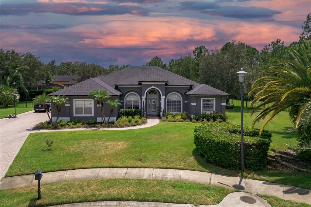 最近售出: $835,000 (5 贝兹, 3 浴室, 2699 平方英尺)