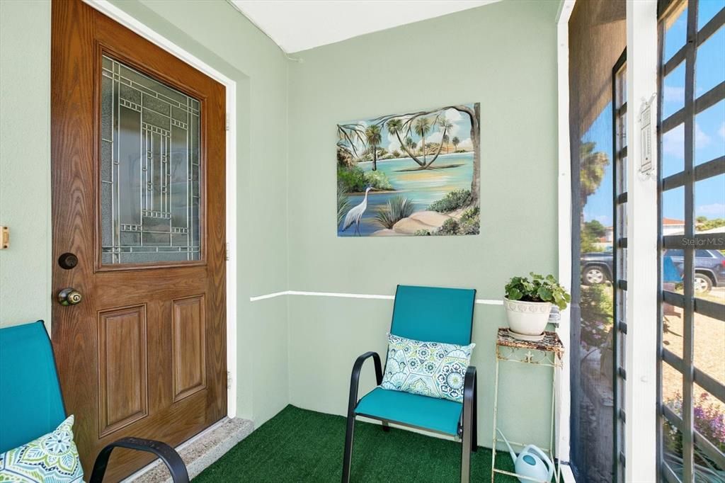 For Sale: $450,000 (2 beds, 1 baths, 942 Square Feet)