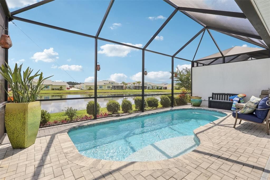 На продажу: $549,900 (2 спален, 2 ванн, 1563 Квадратных фут)