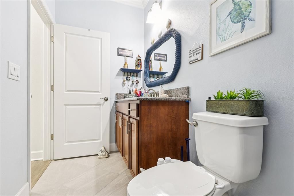 На продажу: $549,900 (2 спален, 2 ванн, 1563 Квадратных фут)