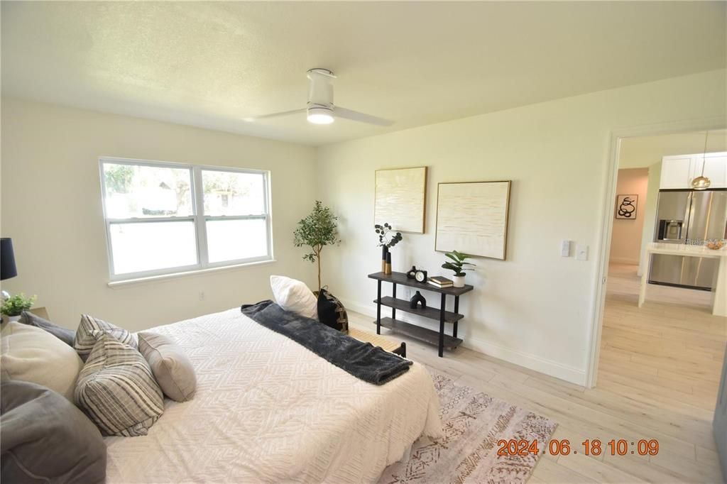 Active With Contract: $281,000 (3 beds, 2 baths, 1488 Square Feet)