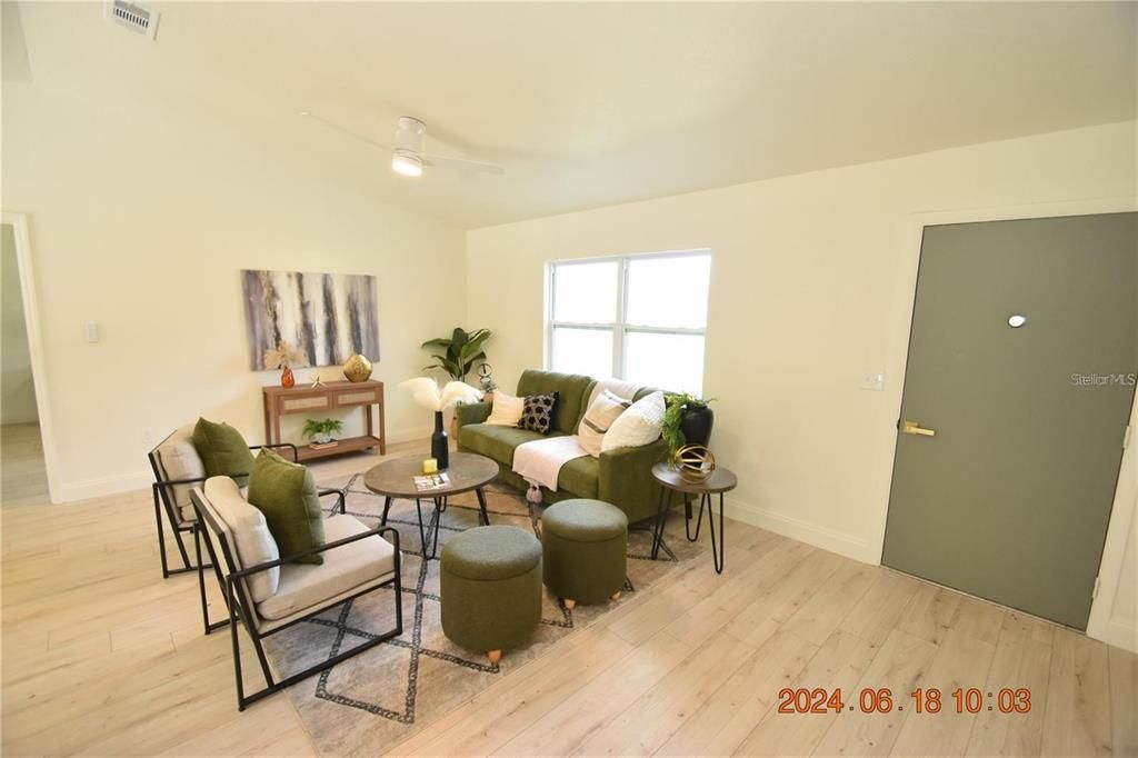 Active With Contract: $281,000 (3 beds, 2 baths, 1488 Square Feet)