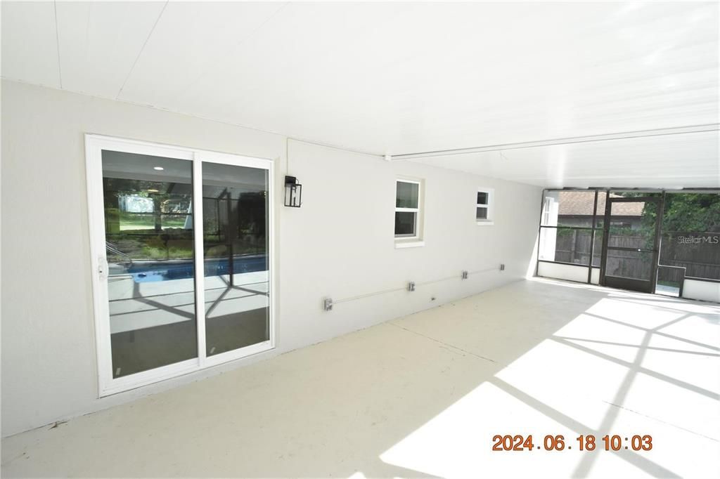 Active With Contract: $281,000 (3 beds, 2 baths, 1488 Square Feet)