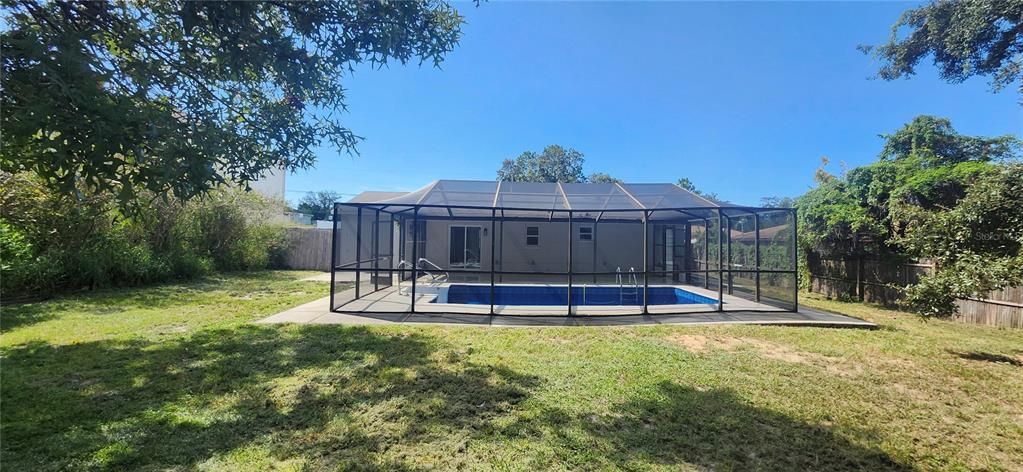 Active With Contract: $281,000 (3 beds, 2 baths, 1488 Square Feet)