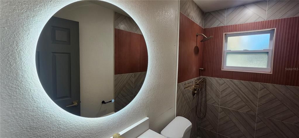 Active With Contract: $281,000 (3 beds, 2 baths, 1488 Square Feet)