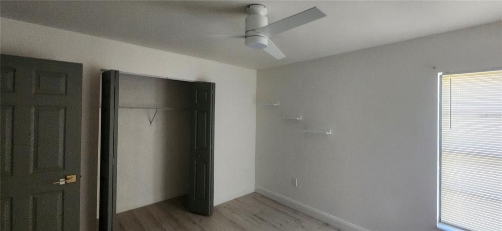 Active With Contract: $281,000 (3 beds, 2 baths, 1488 Square Feet)