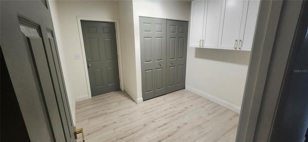 Active With Contract: $281,000 (3 beds, 2 baths, 1488 Square Feet)