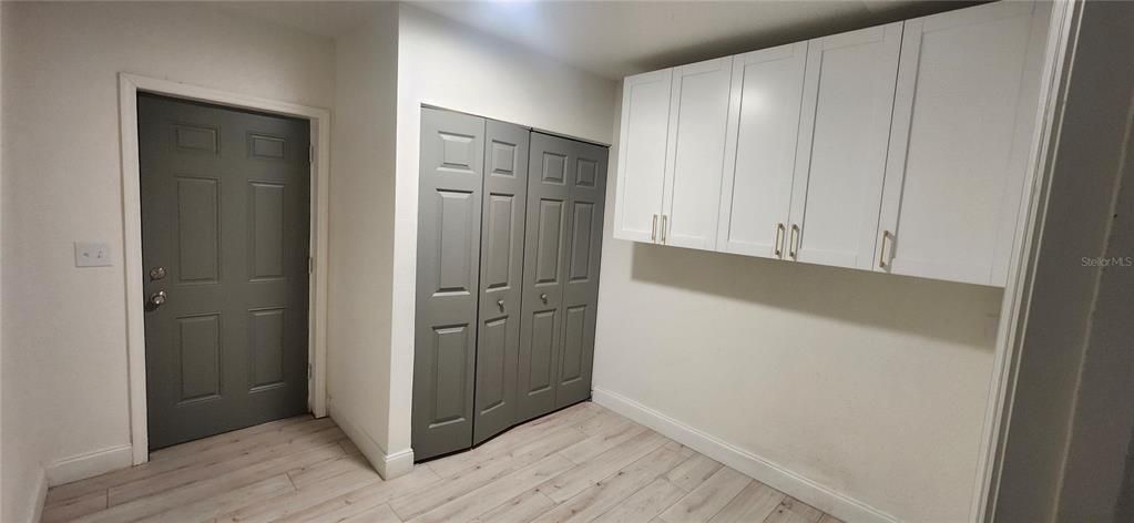 Active With Contract: $281,000 (3 beds, 2 baths, 1488 Square Feet)