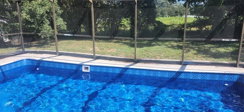 Active With Contract: $281,000 (3 beds, 2 baths, 1488 Square Feet)