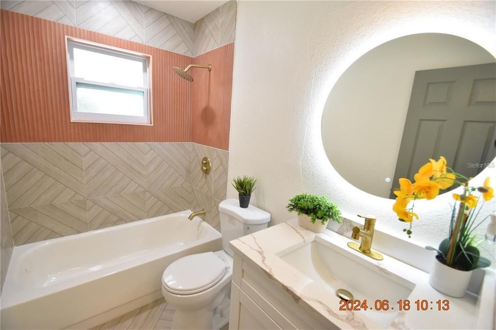 Active With Contract: $281,000 (3 beds, 2 baths, 1488 Square Feet)