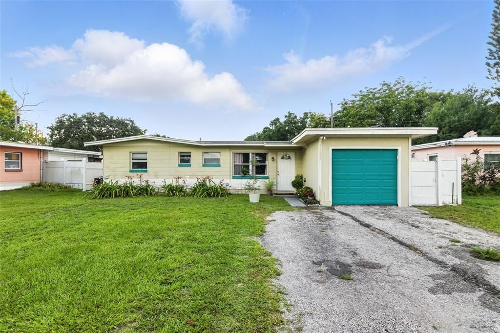 Recently Sold: $315,000 (3 beds, 2 baths, 1188 Square Feet)