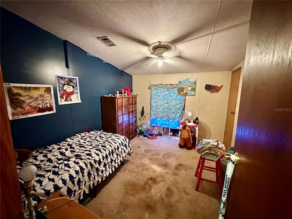 For Sale: $84,950 (2 beds, 2 baths, 1100 Square Feet)