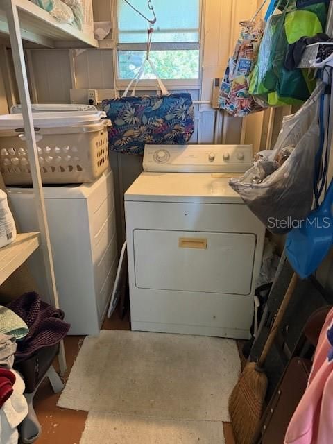 For Sale: $114,999 (2 beds, 2 baths, 960 Square Feet)