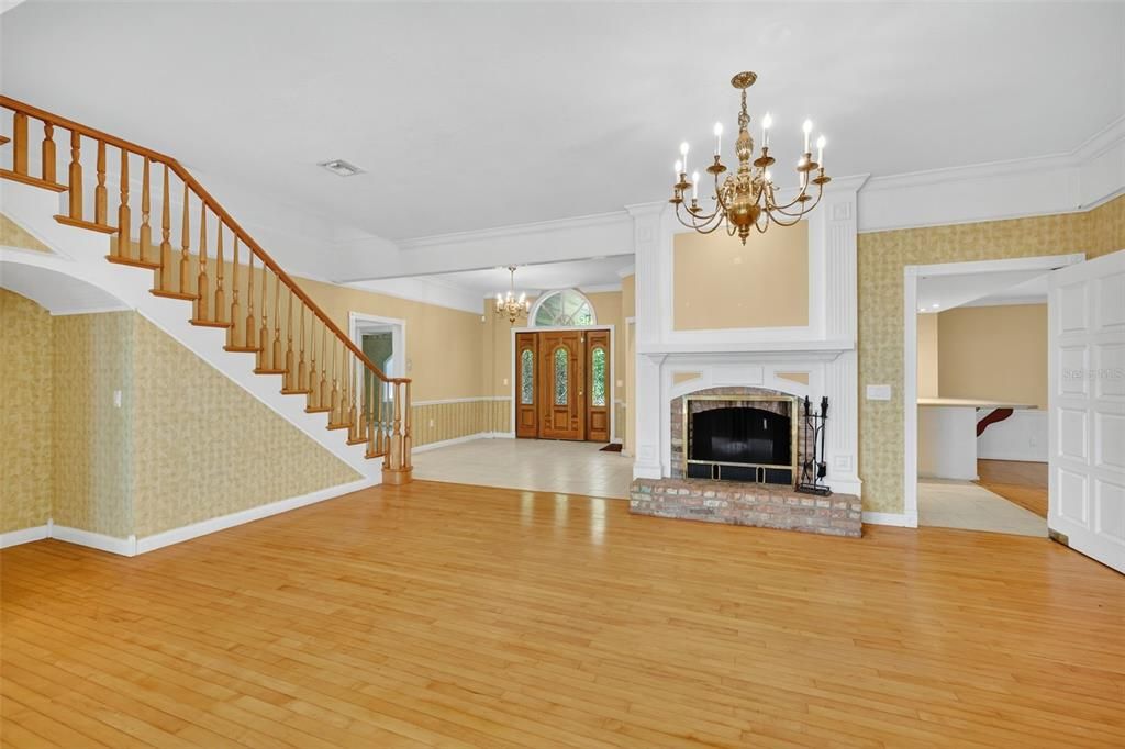 For Sale: $750,000 (4 beds, 3 baths, 2868 Square Feet)