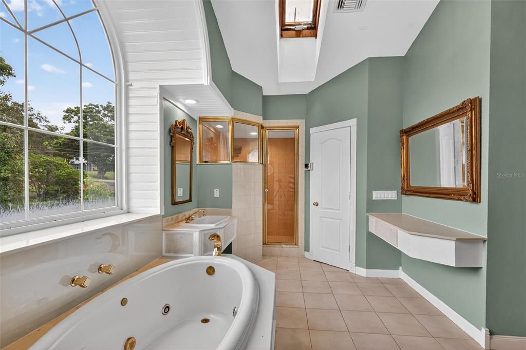 For Sale: $750,000 (4 beds, 3 baths, 2868 Square Feet)