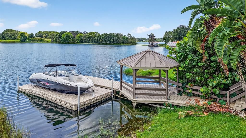 For Sale: $750,000 (4 beds, 3 baths, 2868 Square Feet)