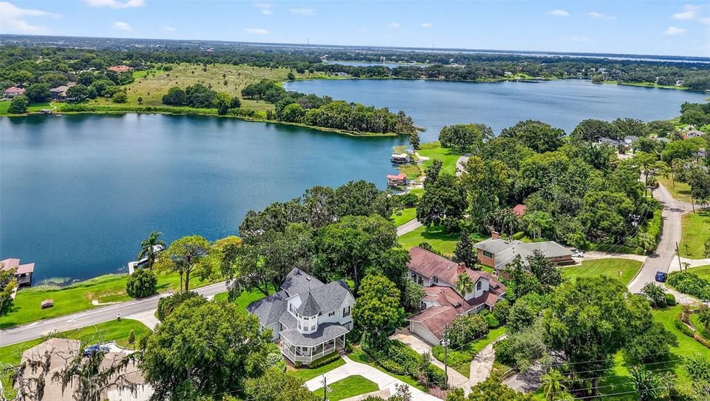 For Sale: $750,000 (4 beds, 3 baths, 2868 Square Feet)